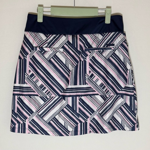 Adidas athletic skort • Women’s size SL - Picture 6 of 8